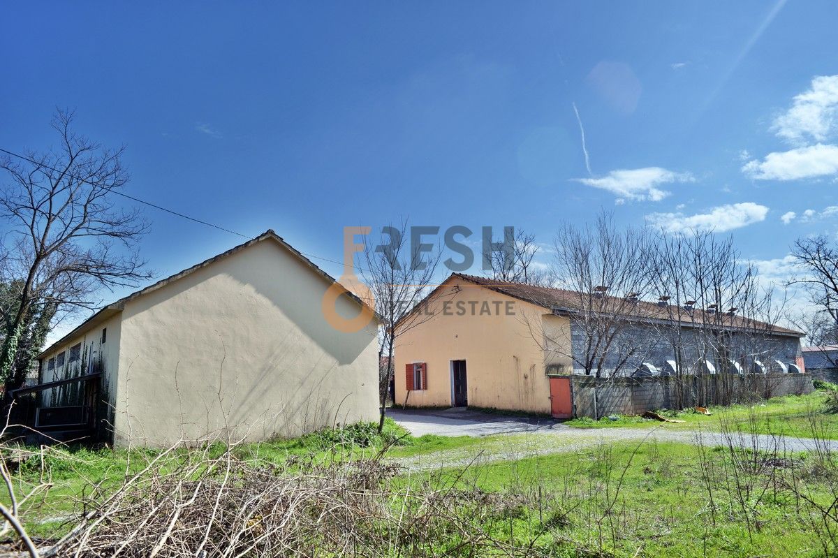 Prodaja, poslovni prostor, 510m2, Zeta, Podgorica Prodaja, poslovni prostor, 510m2, Zeta, Podgorica