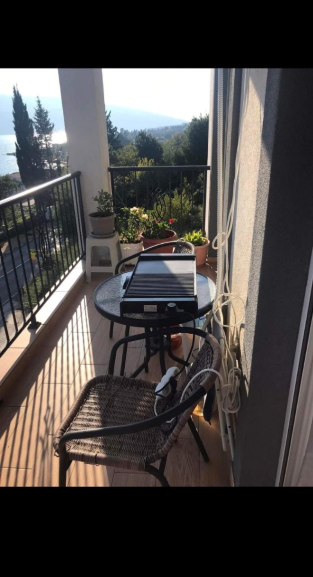 Prodaja,  stan, 45m2, Baošići, Herceg Novi