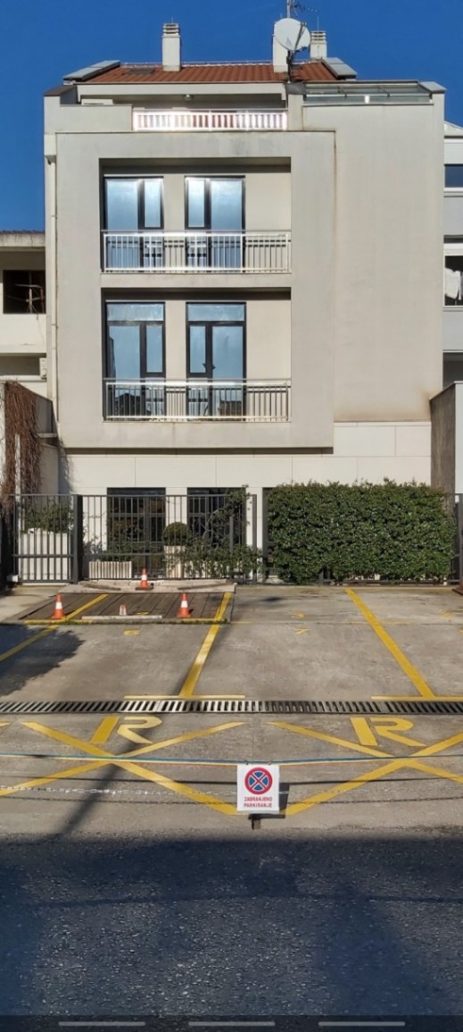 Prodaja,  kuća, 750m2, Centar, Podgorica