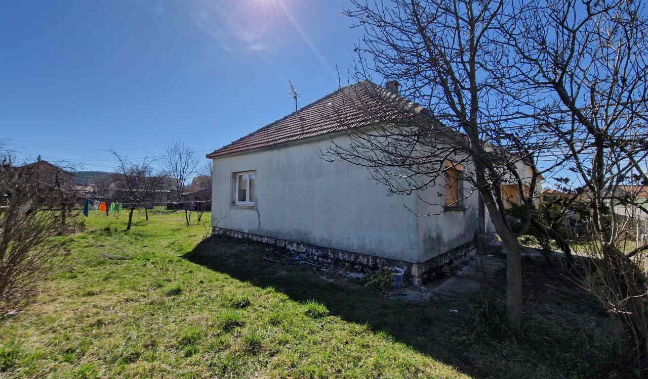 Prodaja,  kuća, 80m2, Nikšić