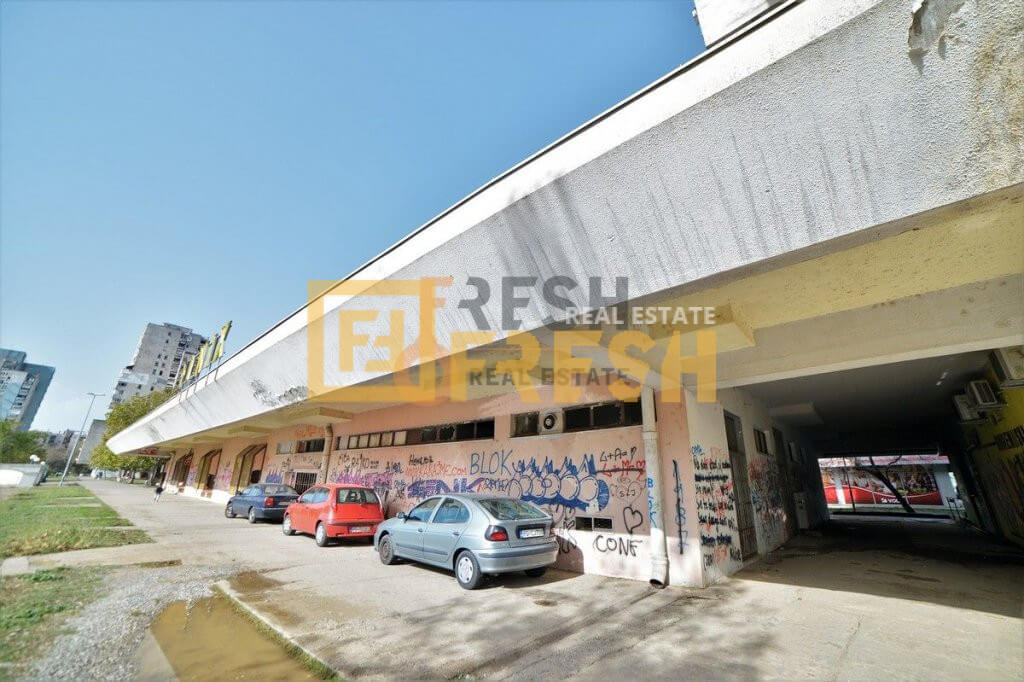 Prodaja,  poslovni prostor, 972m2, Blok 9, Podgorica