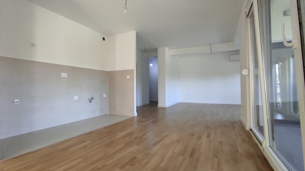 Prodaja, dvosoban stan, 89m2, Tološi, Podgorica