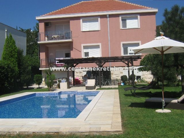 Prodaja, kuća, 340m2, Gorica C, Podgorica Prodaja, kuća, 340m2, Gorica C, Podgorica