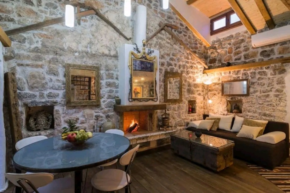 Izdavanje,  kuća, 150m2, Đuraševići, Tivat