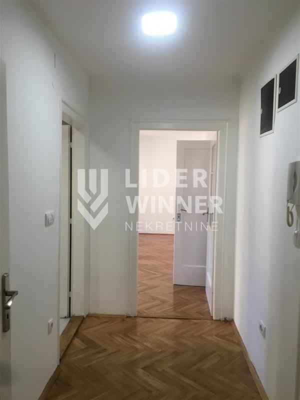 Prodaja, trosoban stan, 67m2, Savski Venac, Beograd Prodaja, trosoban stan, 67m2, Savski Venac, Beograd