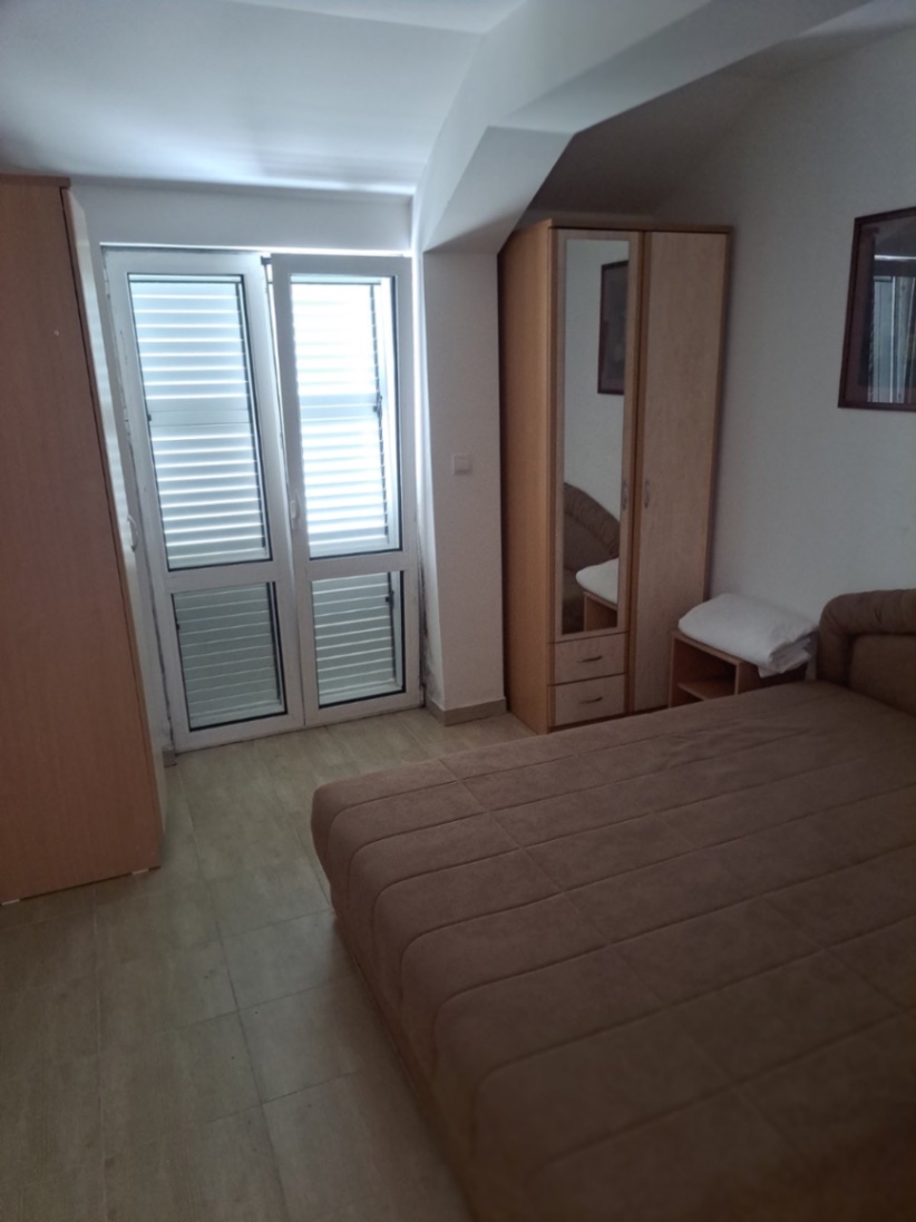 Izdavanje, jednosoban stan, 45m2, Kumbor, Herceg Novi Izdavanje, jednosoban stan, 45m2, Kumbor, Herceg Novi