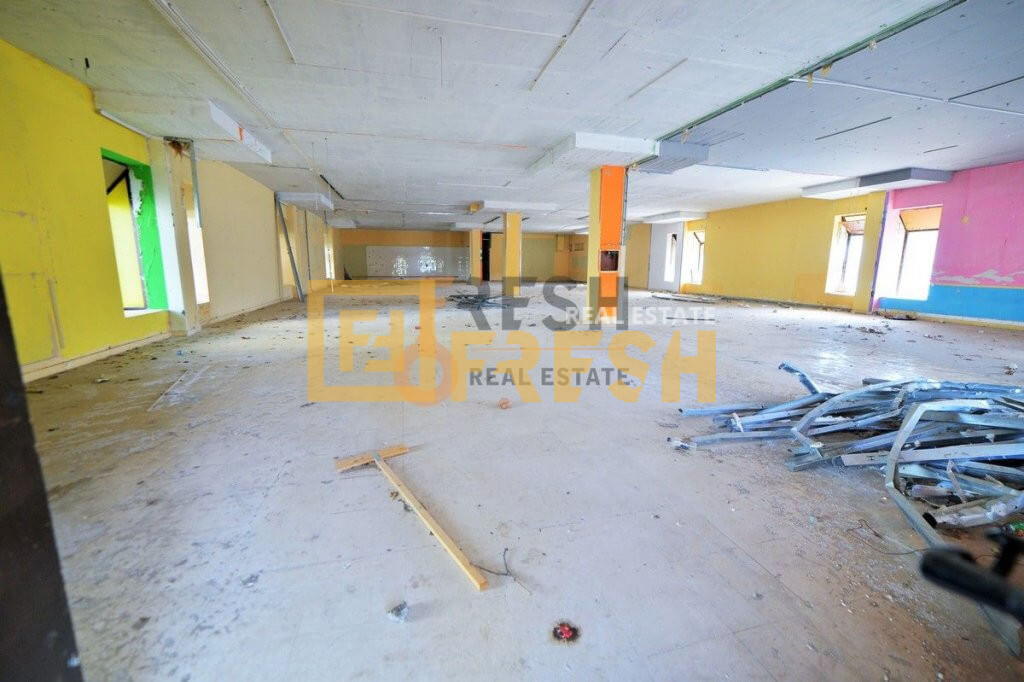 Prodaja,  poslovni prostor, 972m2, Blok 9, Podgorica
