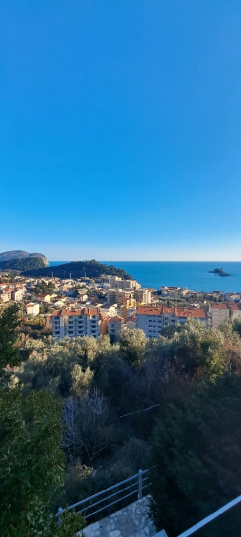 Prodaja, trosoban stan, 135m2, Petrovac Prodaja, trosoban stan, 135m2, Petrovac
