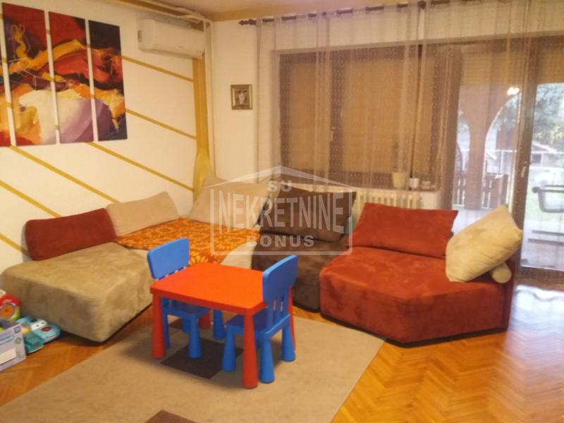 Prodaja,  kuća, 106m2, Kertvaroš, Subotica