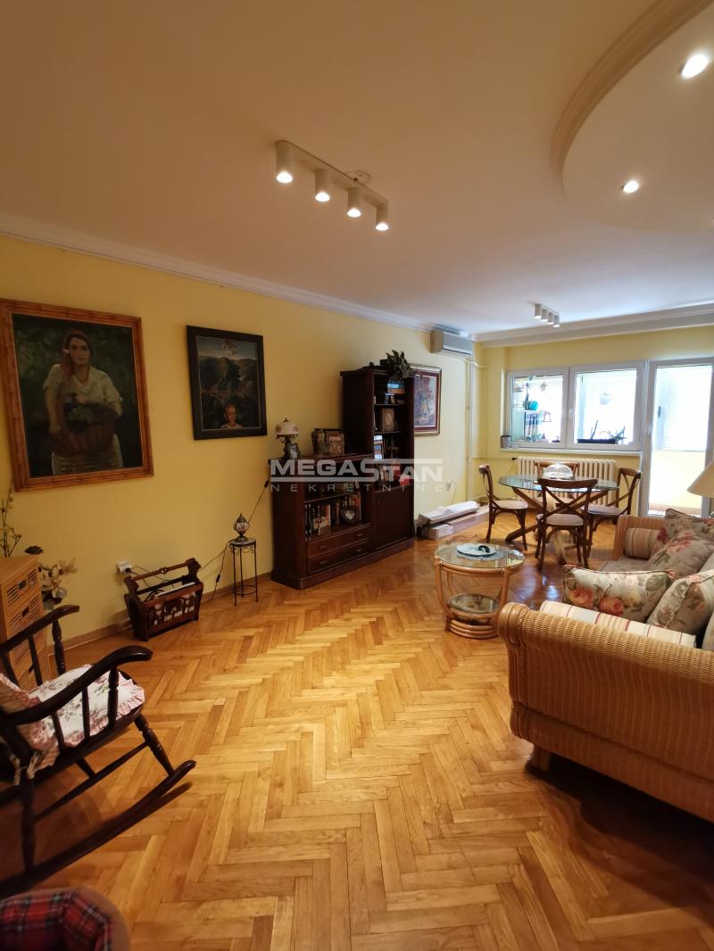 Prodaja, trosoban stan, 88m2, Centar, Beograd Prodaja, trosoban stan, 88m2, Centar, Beograd