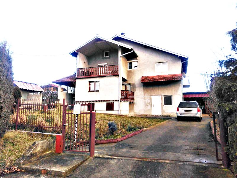 Prodaja, kuća, 289m2, Glumčevo brdo, Barajevo, Beograd Prodaja, kuća, 289m2, Glumčevo brdo, Barajevo, Beograd