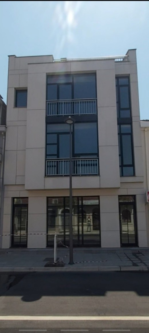 Prodaja,  kuća, 750m2, Centar, Podgorica