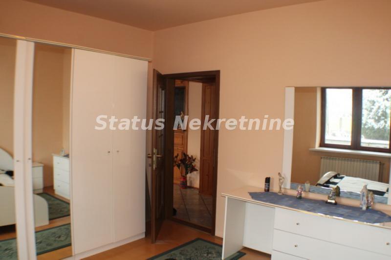 Prodaja,  kuća, 200m2, Kikinda