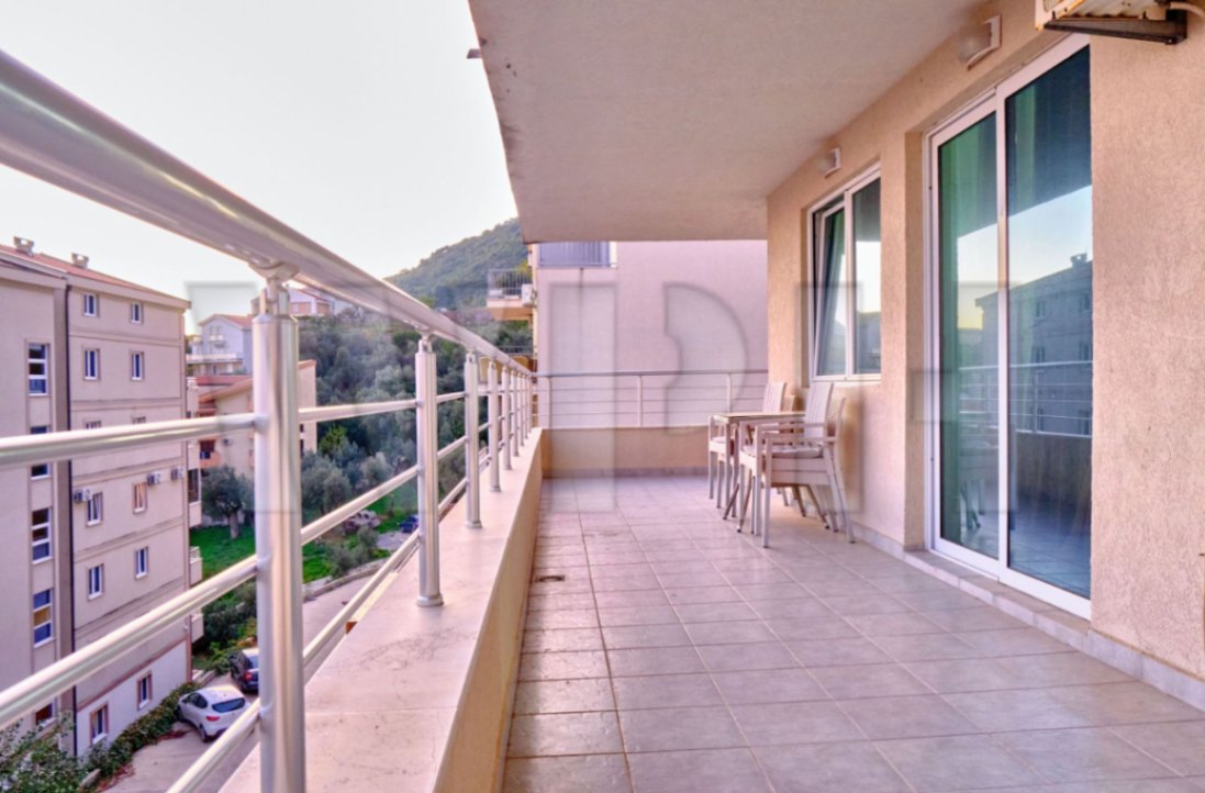 Prodaja, dvosoban stan, 93m2, Centar, Petrovac