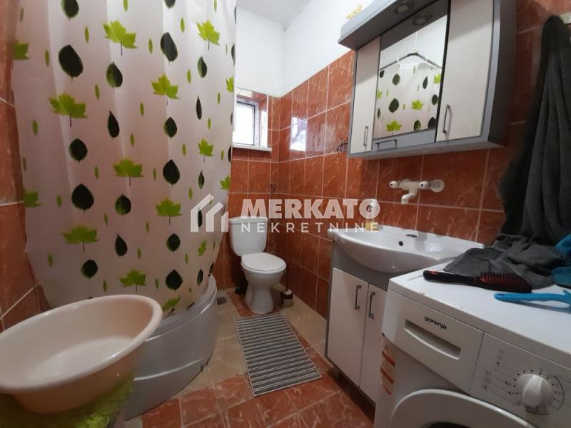 Prodaja,  kuća, 242m2, Gradnulica, Zrenjanin