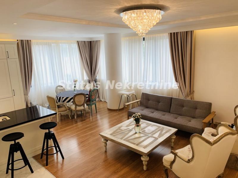 Prodaja, četvorosoban stan, 112m2, Centar, Novi Sad