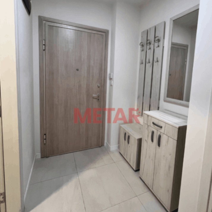 Izdavanje, jednosoban stan, 48m2, Central Point, Podgorica