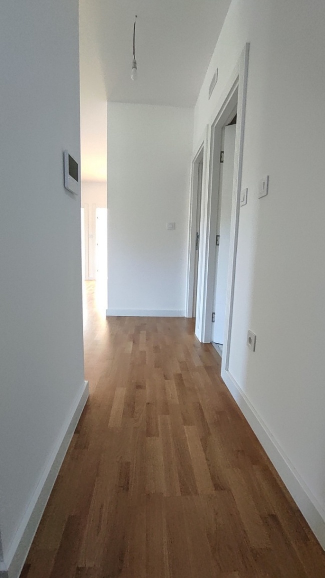 Prodaja, dvosoban stan, 89m2, Tološi, Podgorica