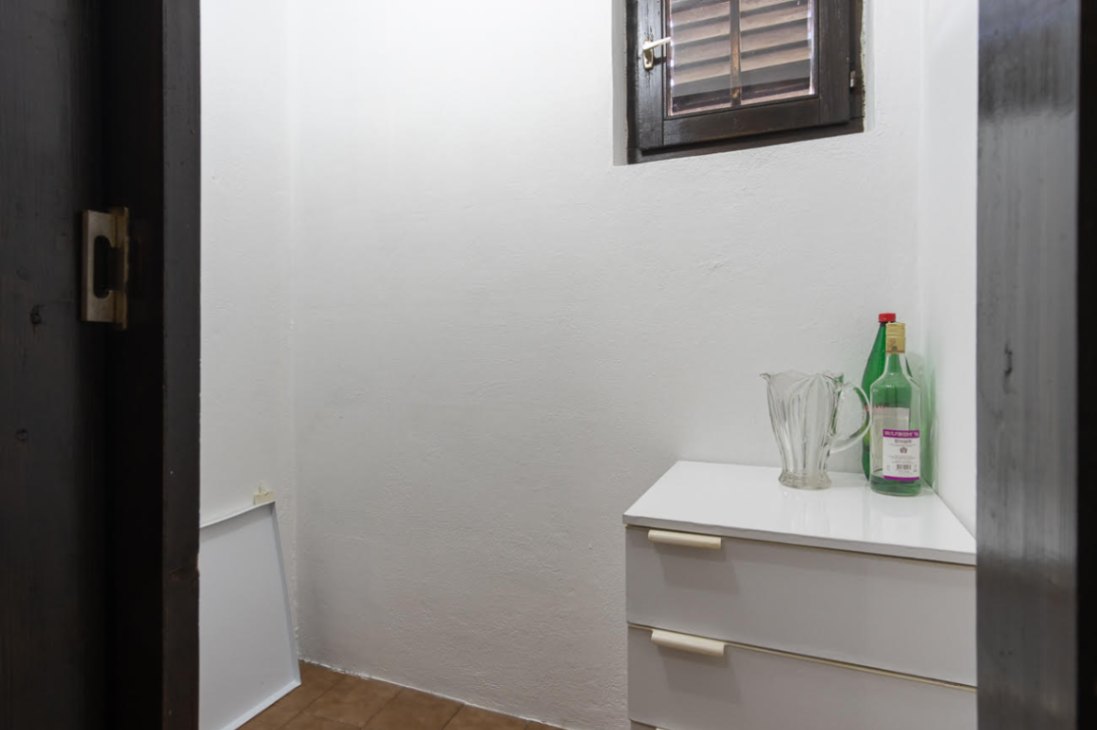 Izdavanje, dvosoban stan, 90m2, Tološi, Podgorica