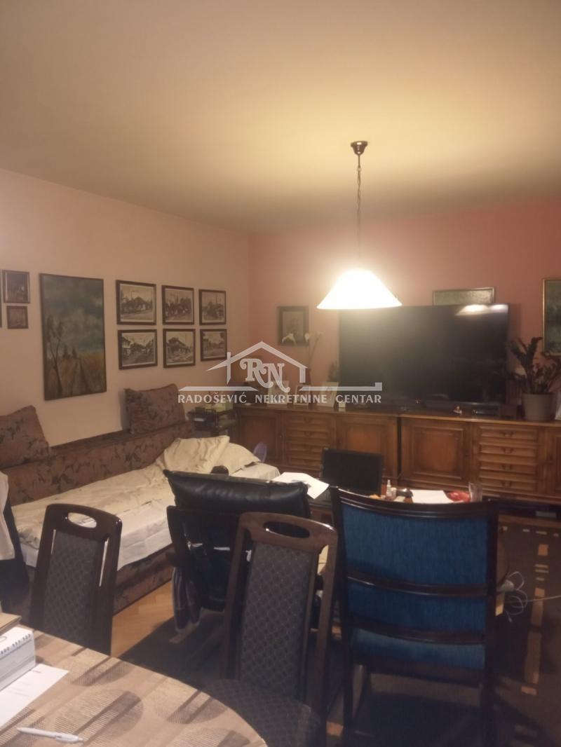 Prodaja, kuća, 300m2, Mali Mokri Lug, Zvezdara, Beograd Prodaja, kuća, 300m2, Mali Mokri Lug, Zvezdara, Beograd