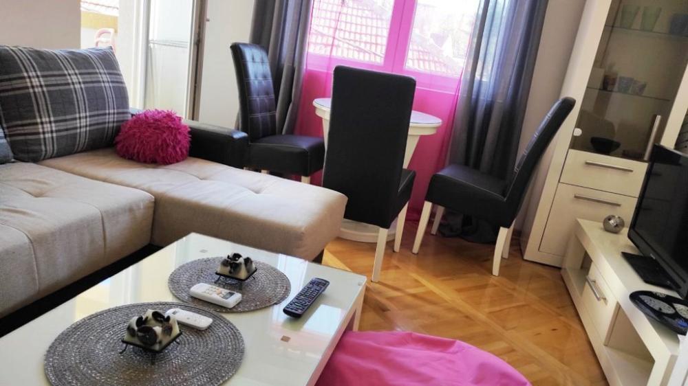 Izdavanje, jednosoban stan, 41m2, Centar, Niš Izdavanje, jednosoban stan, 41m2, Centar, Niš