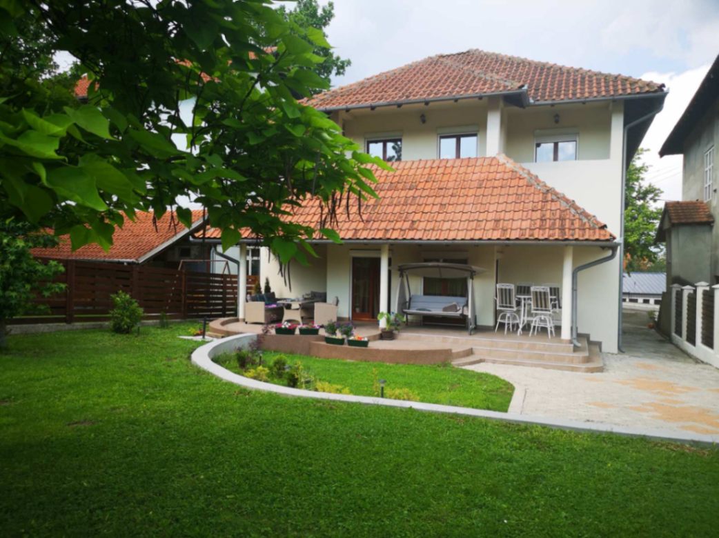 Prodaja, kuća, 392m2, Lazarevac, Beograd Prodaja, kuća, 392m2, Lazarevac, Beograd