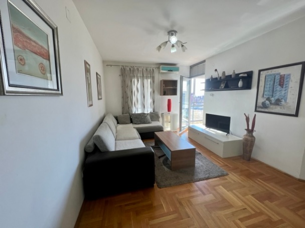 Izdavanje, jednosoban stan, 40m2, Iza Delte, Podgorica Izdavanje, jednosoban stan, 40m2, Iza Delte, Podgorica