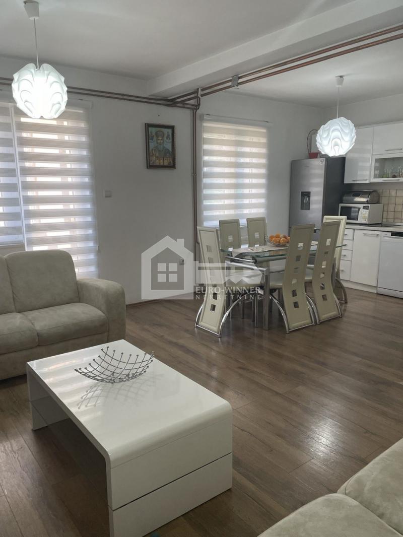 Prodaja, kuća, 190m2, Sremčica, Beograd Prodaja, kuća, 190m2, Sremčica, Beograd