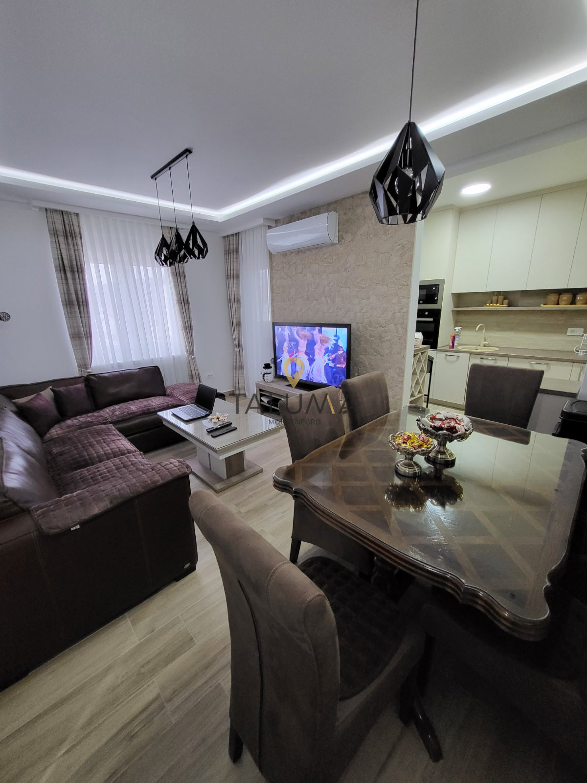 Prodaja, dvosoban stan, 58m2, Centar, Žabljak Prodaja, dvosoban stan, 58m2, Centar, Žabljak