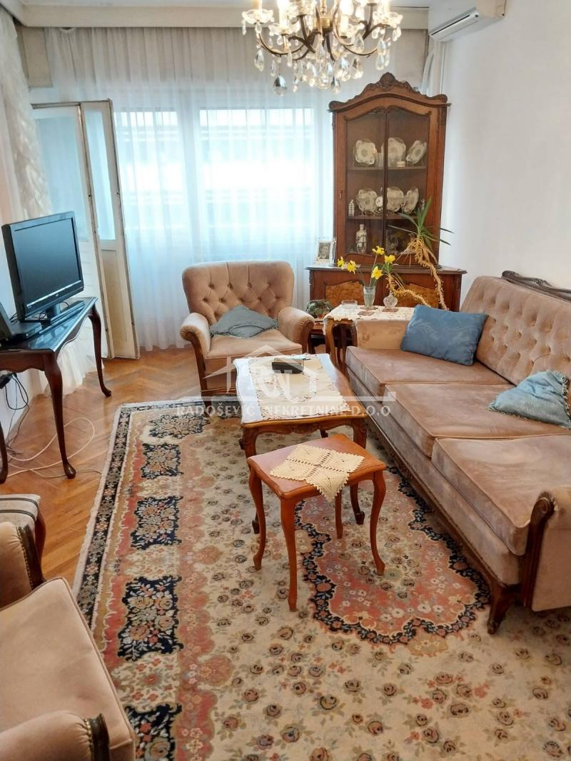 Prodaja, trosoban stan, 75m2, Poštanska Štedionica, Palilula, Beograd Prodaja, trosoban stan, 75m2, Poštanska Štedionica, Palilula, Beograd