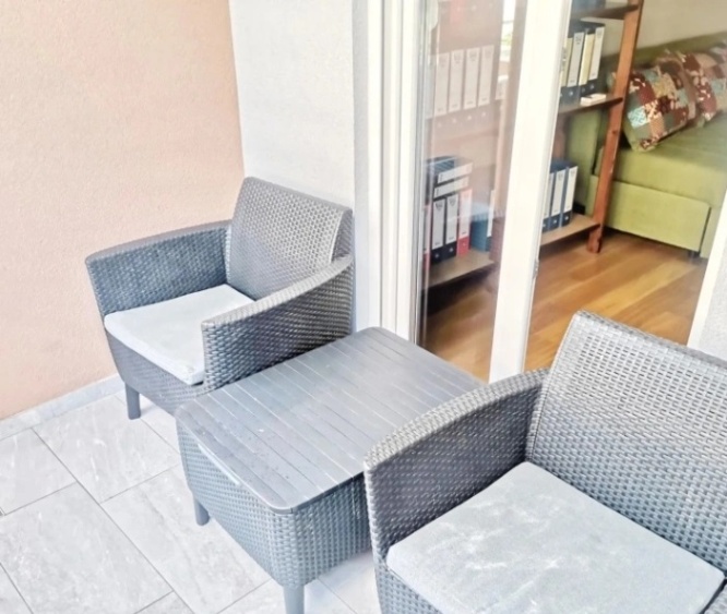 Izdavanje,  poslovni prostor, 20m2, Central Point, Podgorica