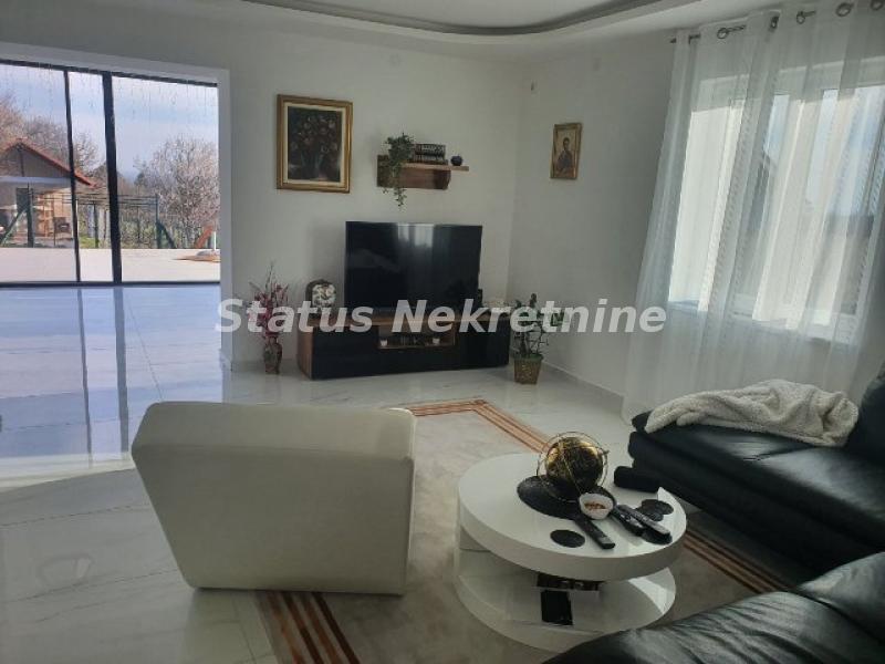 Prodaja, kuća, 360m2, Irig Prodaja, kuća, 360m2, Irig