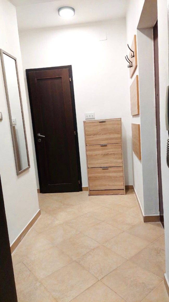 Izdavanje, dvosoban stan, 60m2, Zabjelo, Podgorica