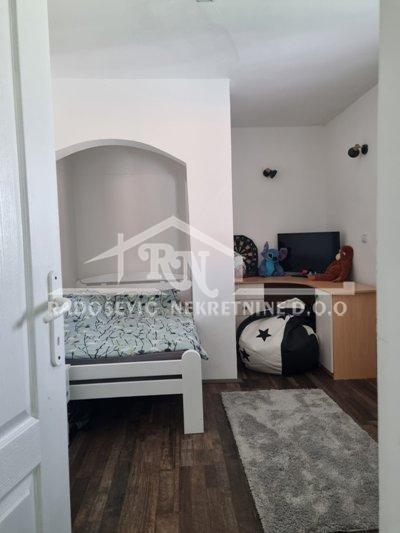 House for Sale, 140m2, Nevade, Gornji Milanovac