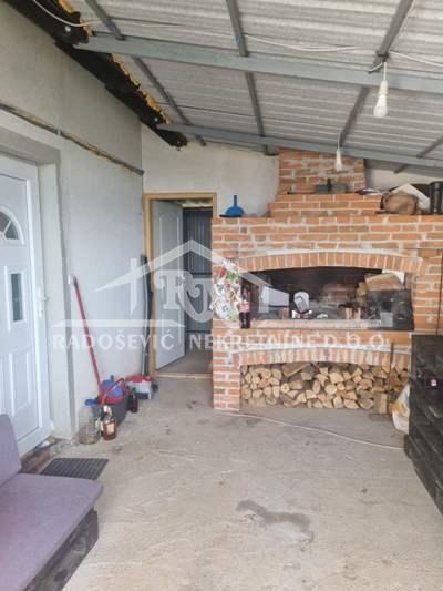  House for Sale, 140m2, Nevade, Gornji Milanovac