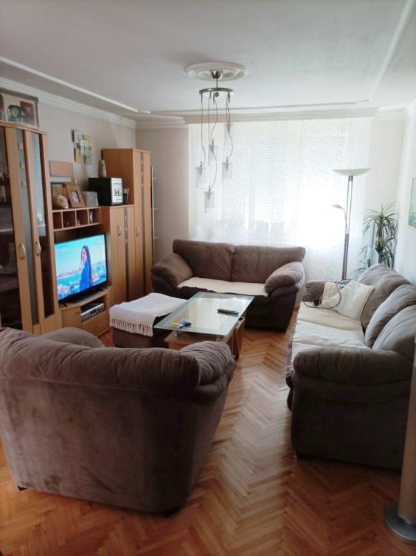 Prodaja, trosoban stan, 72m2, Pantelej, Niš Prodaja, trosoban stan, 72m2, Pantelej, Niš