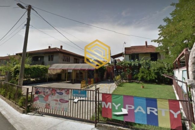 Izdavanje, poslovni prostor, 80m2, Stara Varoš, Podgorica Izdavanje, poslovni prostor, 80m2, Stara Varoš, Podgorica