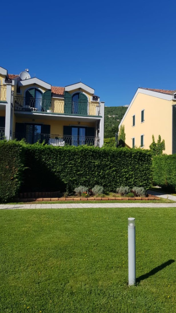 Izdavanje, kuća, 176m2, Lastva, Budva Izdavanje, kuća, 176m2, Lastva, Budva