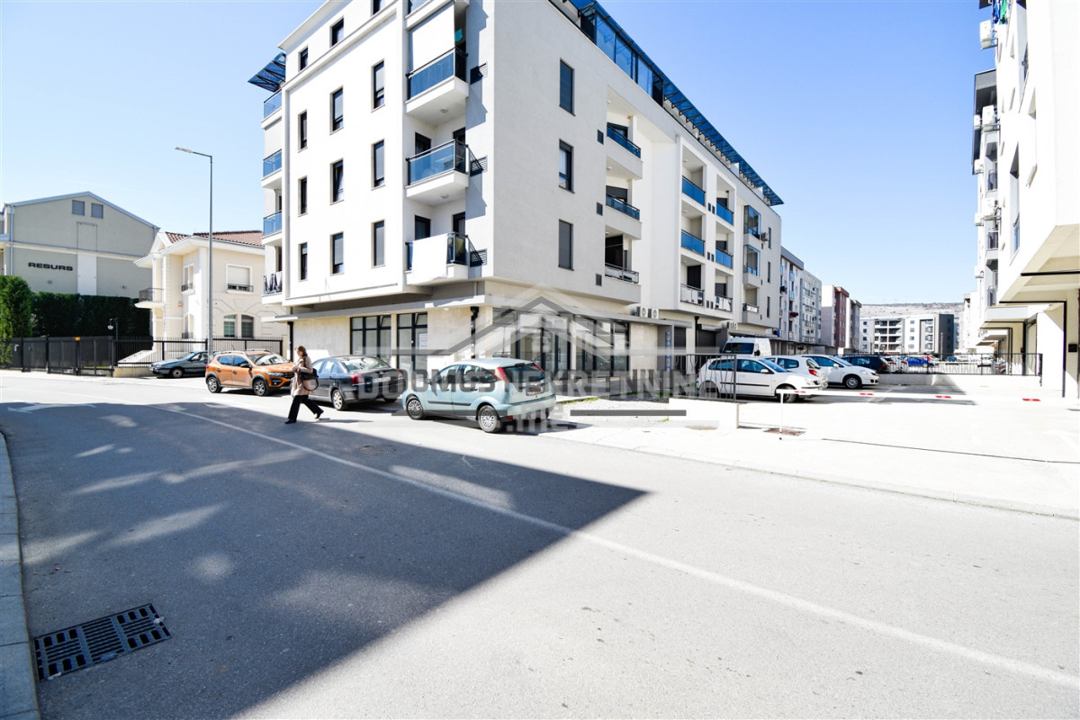 Izdavanje, poslovni prostor, 180m2, Nova Dalmatinska, Podgorica Izdavanje, poslovni prostor, 180m2, Nova Dalmatinska, Podgorica