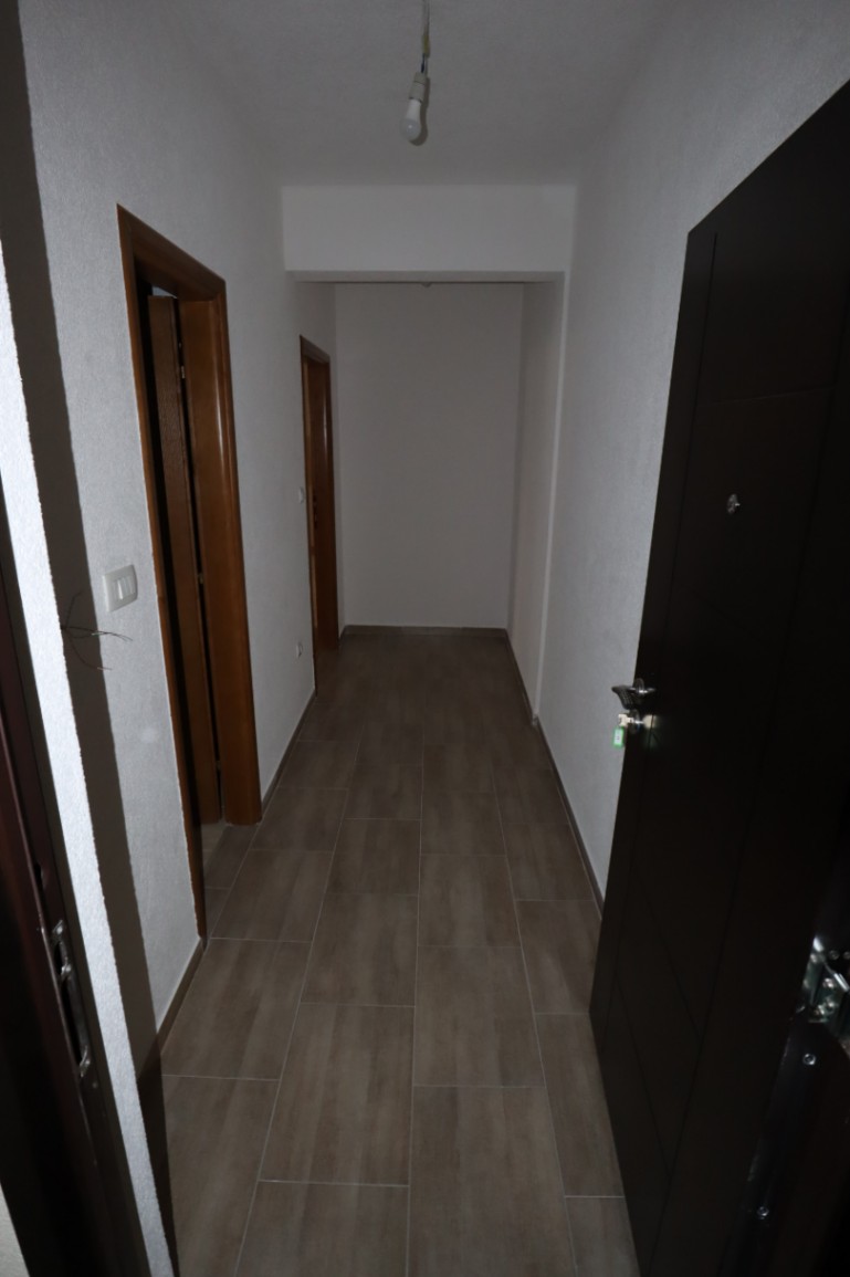 Prodaja,  stan, 58m2, Bar