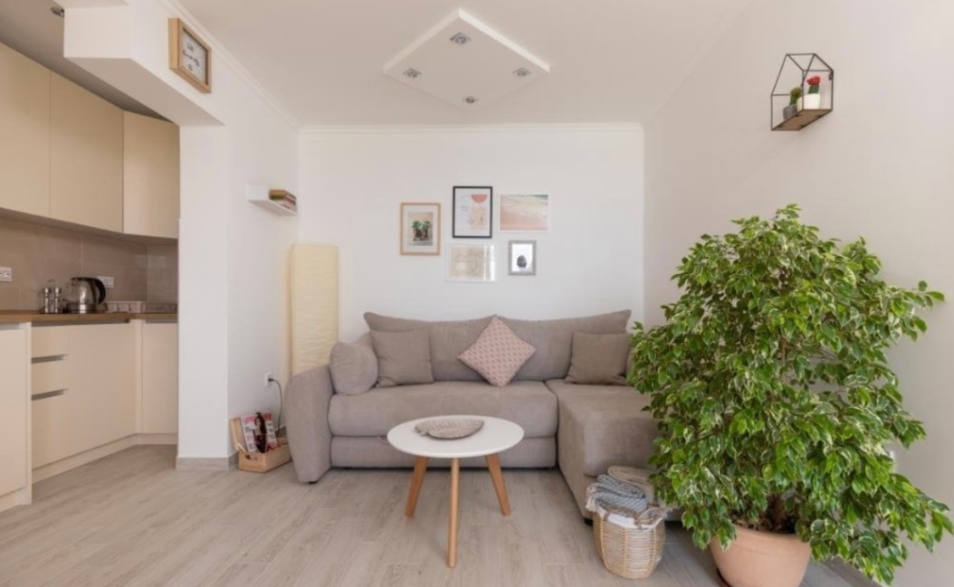 Izdavanje, stan, 35m2, Bijela, Herceg Novi Izdavanje, stan, 35m2, Bijela, Herceg Novi