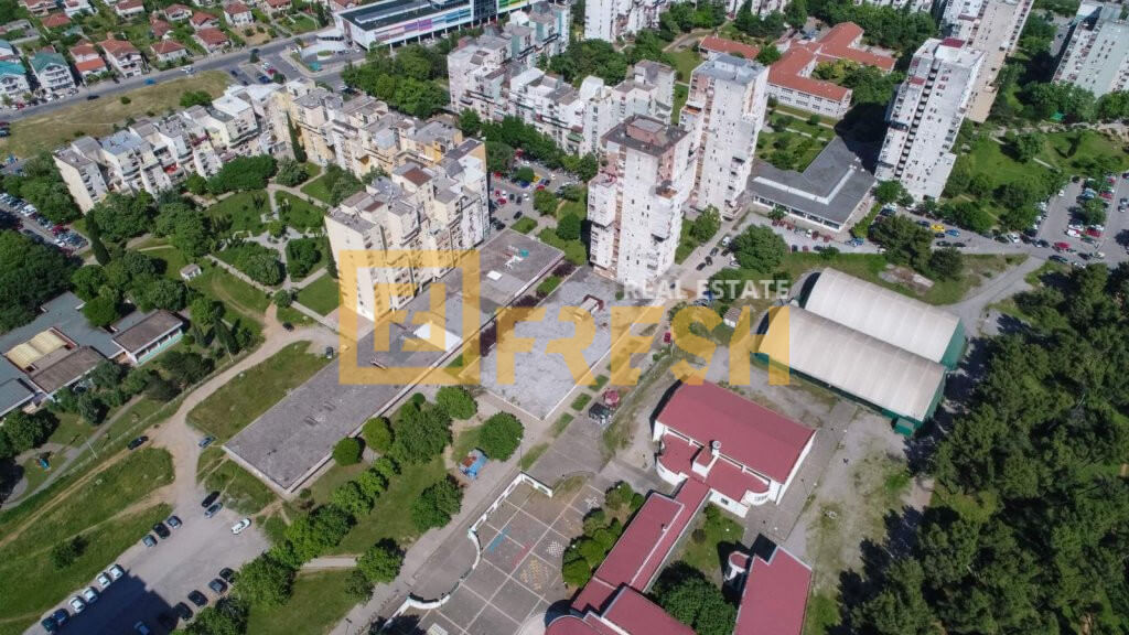 Prodaja,  poslovni prostor, 972m2, Blok 9, Podgorica