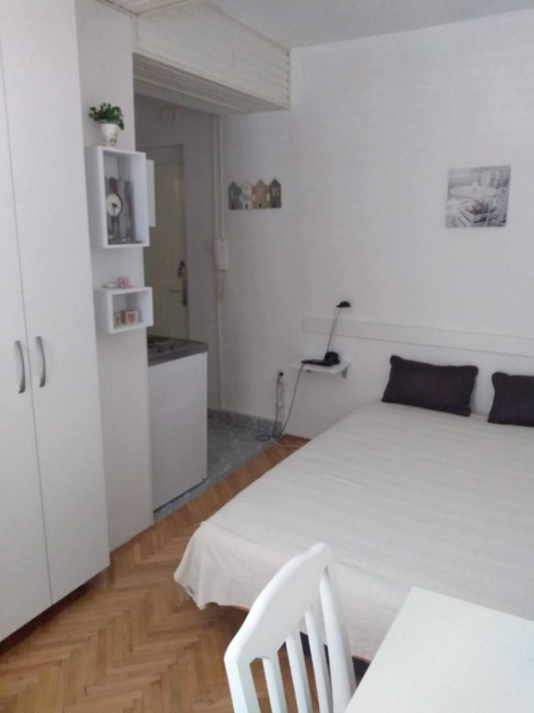 Stan na dan, garsonjera, 15m2, Igalo, Herceg Novi Stan na dan, garsonjera, 15m2, Igalo, Herceg Novi