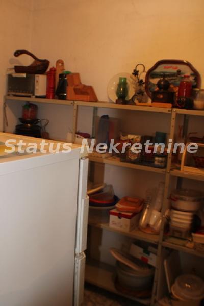 Prodaja,  kuća, 200m2, Kikinda