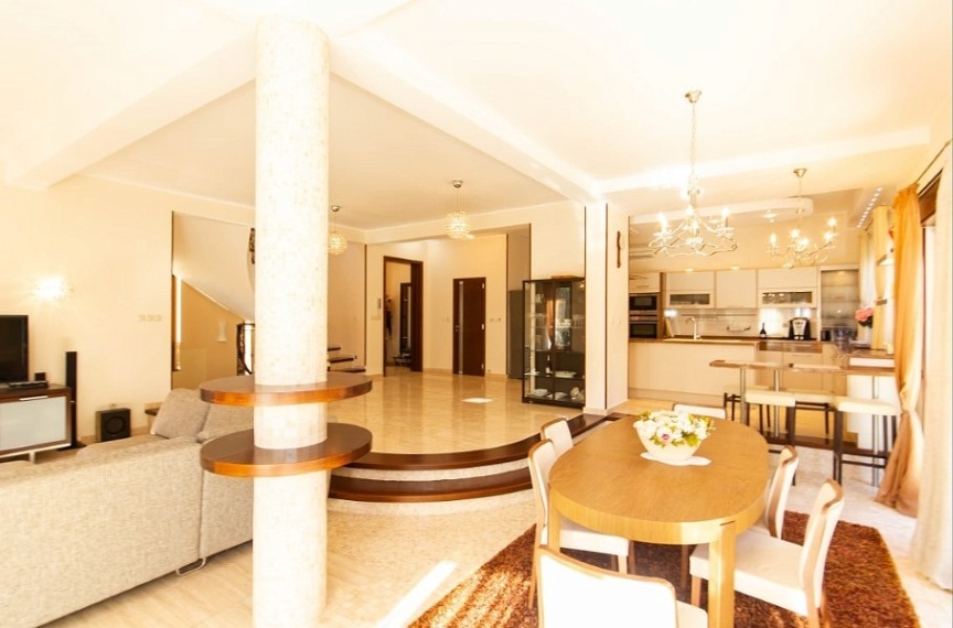 Prodaja,  kuća, 300m2, Đenovići, Herceg Novi