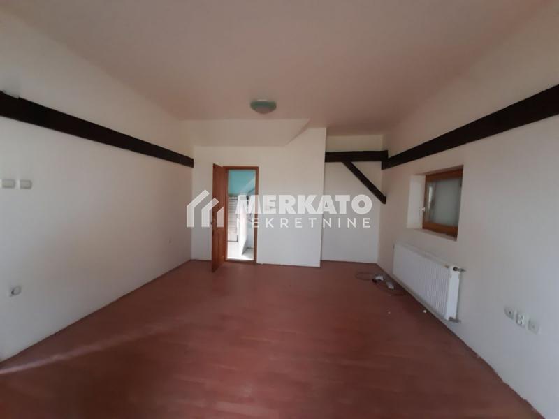 Prodaja, četvorosoban stan, 121m2, Centar, Zrenjanin