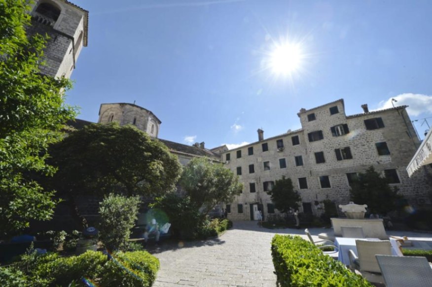 Prodaja, trosoban stan, 74m2, Stari Grad Kotor, Kotor Prodaja, trosoban stan, 74m2, Stari Grad Kotor, Kotor